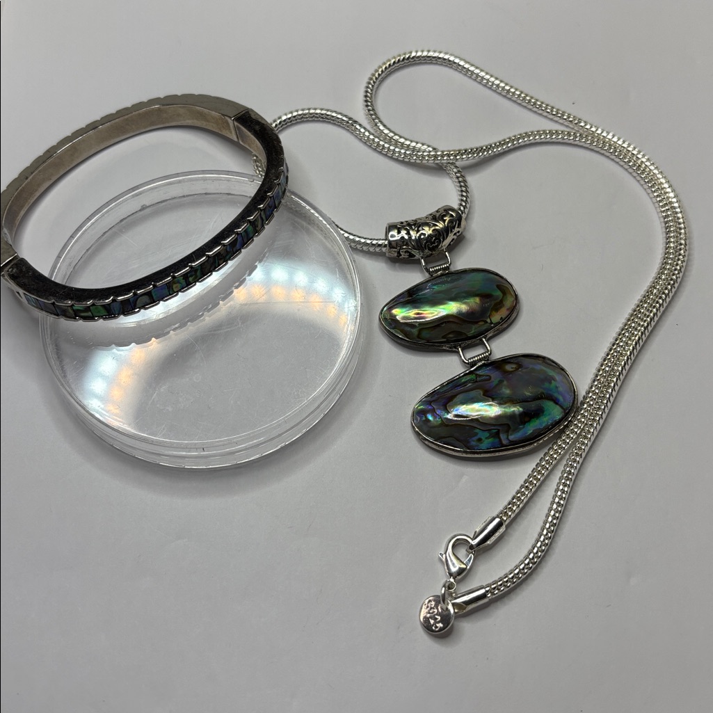 Elegant 925 Silver Chain Necklace W Two Large Abalone Pendants